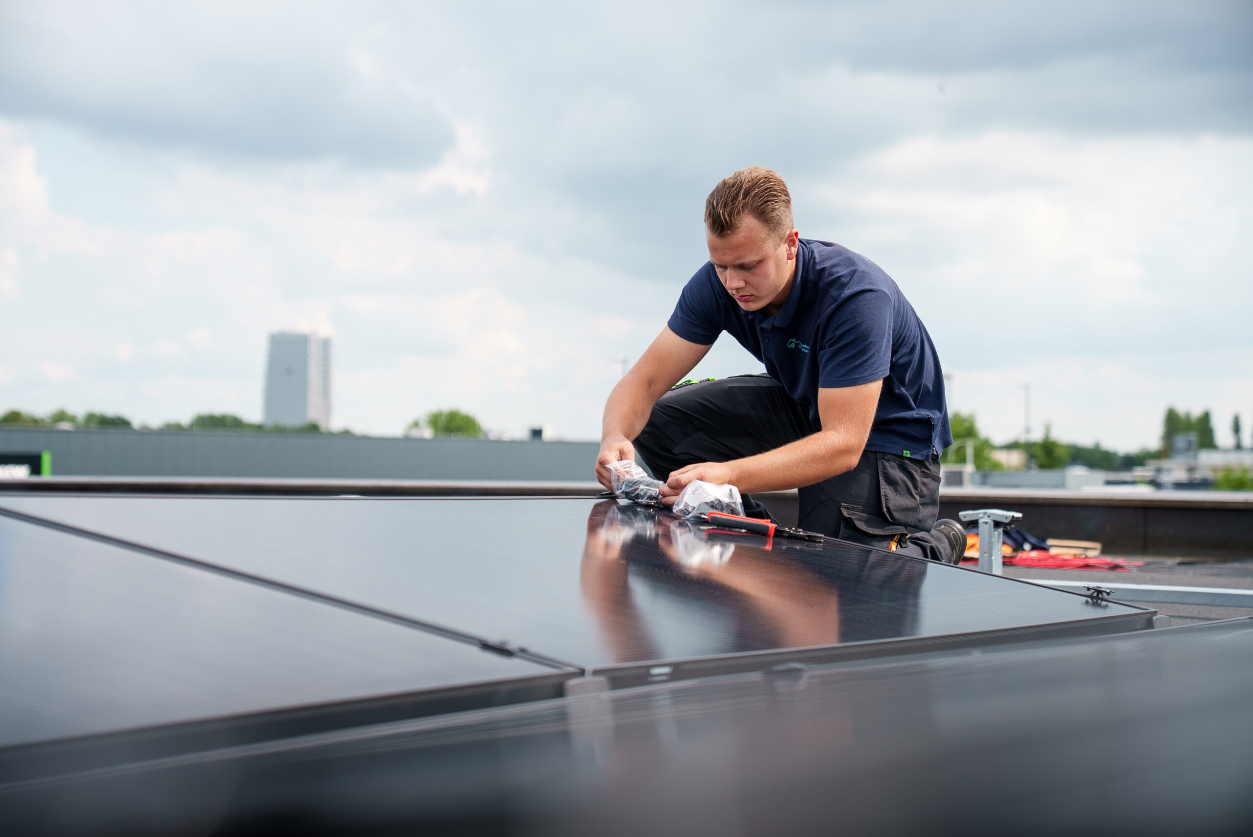 Opzoek naar zonnepanelen met installatie?