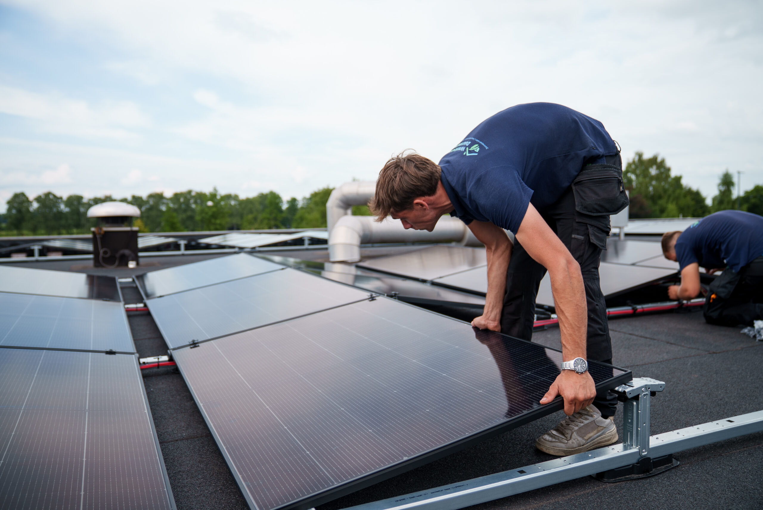 Opzoek naar zonnepanelen met installatie?